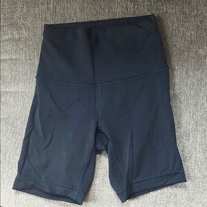 Women's lululemon navy High-Waisted align Shorts never worn